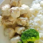 Creamy Beef Meatballs with Rice 4 Creamy Beef Meatballs with Rice