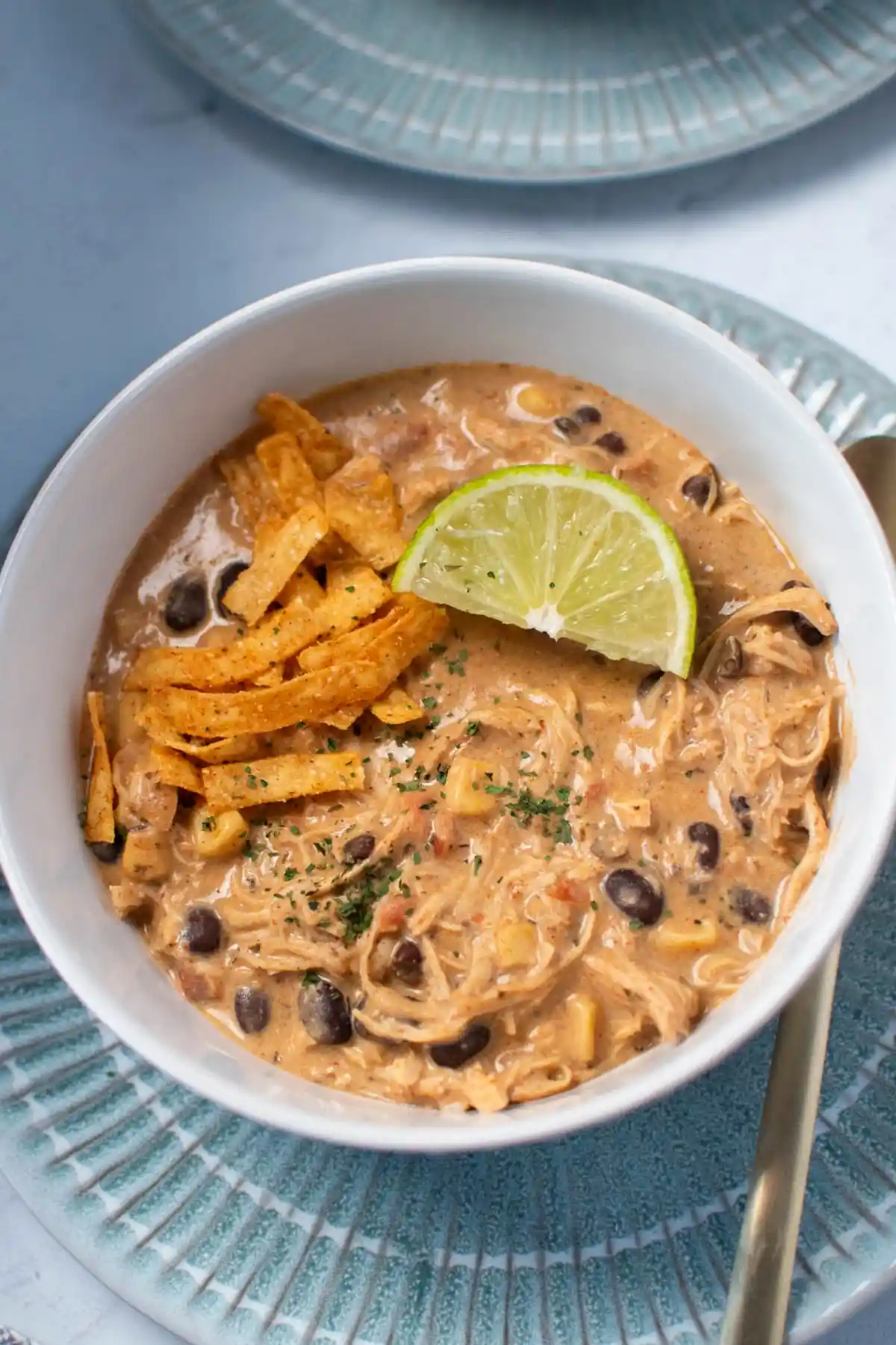 Slow Cooker Creamy White Chicken Chili 3 Recipe image