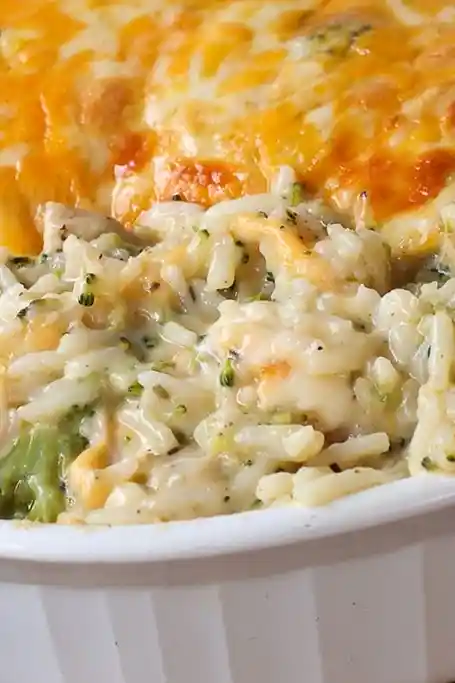Creamy Cheesy Chicken and Broccoli Rice Bake 3 Recipe image
