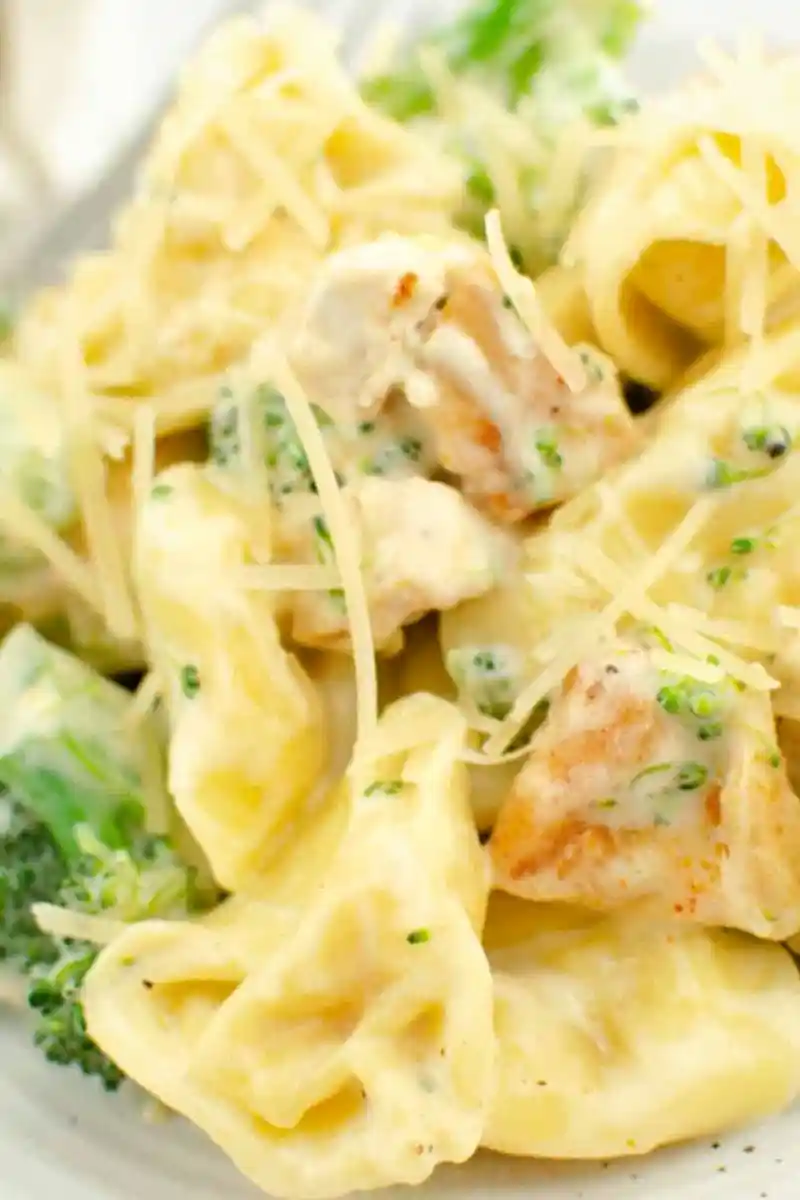 Cheesy Chicken Broccoli Tortellini 3 Recipe image