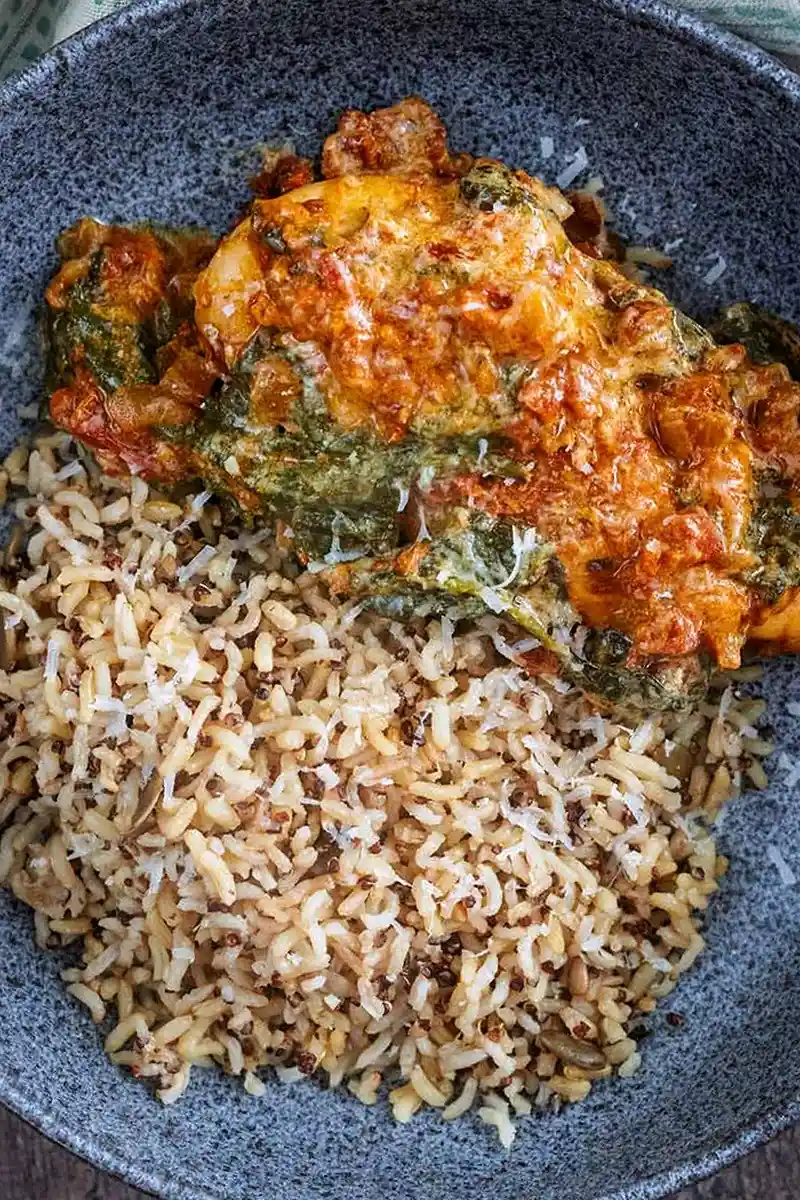 Creamy Slow Cooker Pesto Chicken with Spinach and Sun-Dried Tomatoes 3 Recipe image
