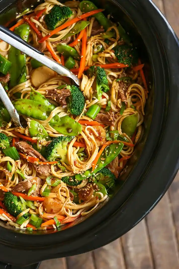 Slow Cooker Beef Lo Mein 3 Recipe image
