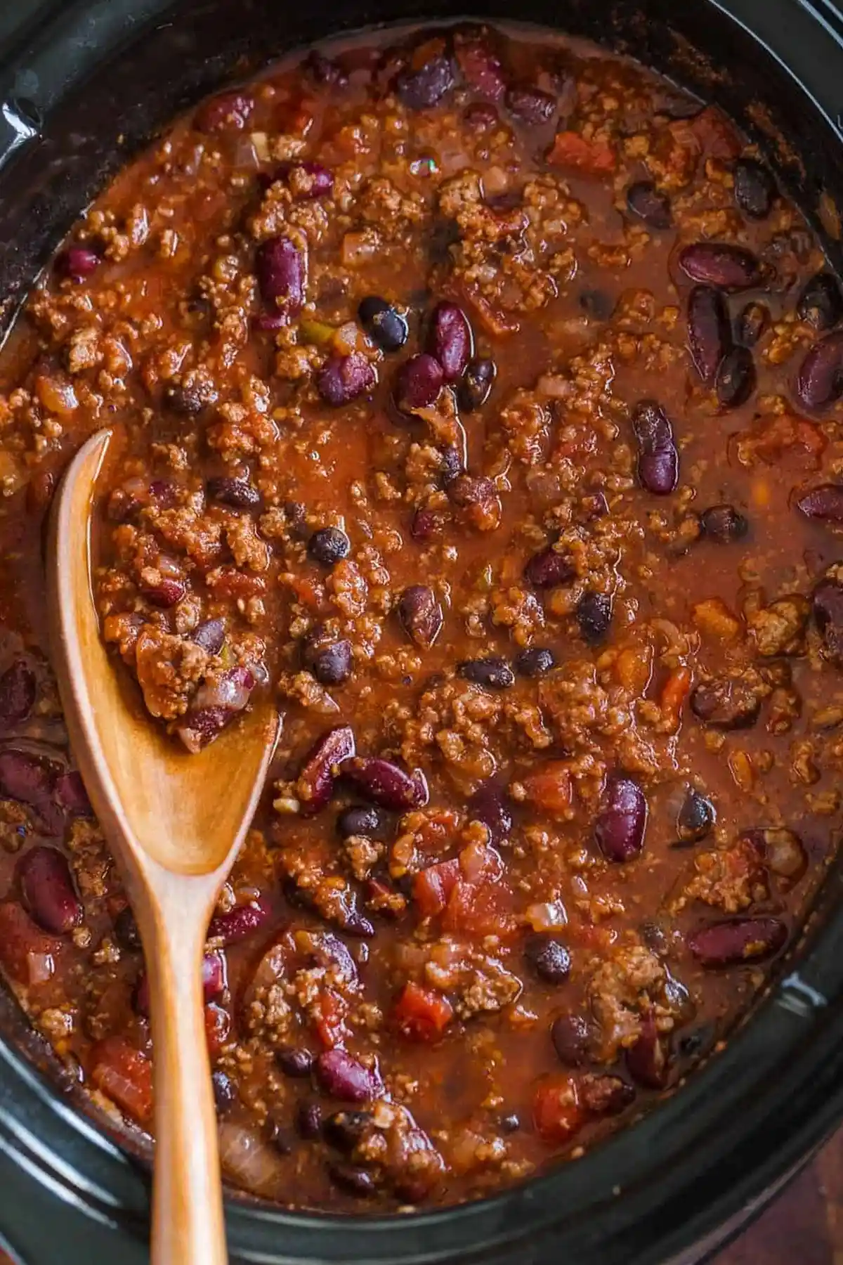 Hearty Slow Cooker Beef Chili 3 Recipe image